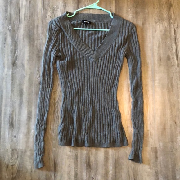 Express Sweaters - Express Gray Long Sleeve V-Neck Ribbed Sweater